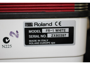 Roland FR-1