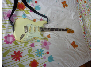 Vintage Electric V6 Distressed