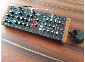 Behringer Model D (55251)