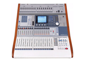Tascam-DM-3200--Digital-mixer-with-dual-DSP-FX--48-channel