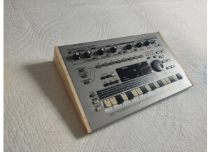 Roland MC-303 (9981)