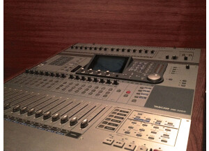 Tascam DM-3200 (92116)