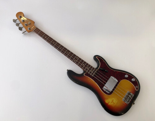 Fender Precision Bass (1966) (83944)
