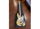 Fender jazz bass + MONO CASE VERTIGO