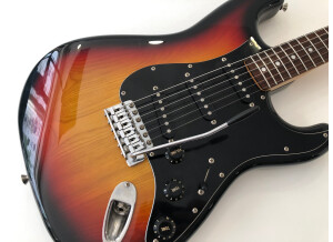 Fender ST72-xx (77354)