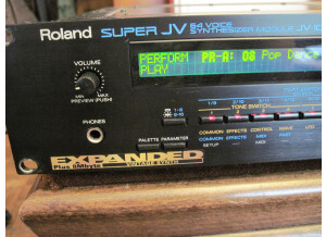 Roland JV-1080 (24117)