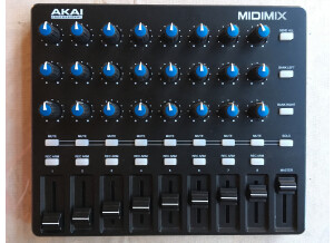 Akai Professional MIDImix (3900)