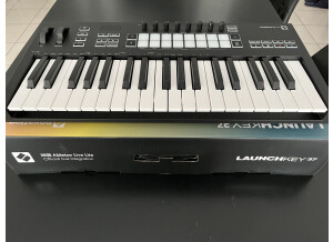 novation-launchkey-37-mk3-4522203