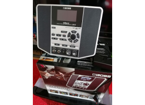 Boss eBand JS-10 Audio Player w/ Guitar Effects (23518)
