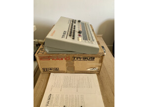 Roland TR-909 (33293)