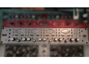 universal audio 4-710D