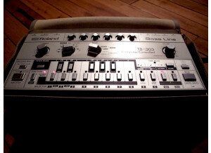 Roland TB-303 (46935)