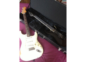 Fender [Road Worn Series] '60s Stratocaser - Olympic White Rosewood