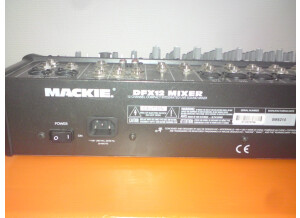 Mackie DFX-12