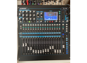 Allen & Heath Qu-16 (23500)