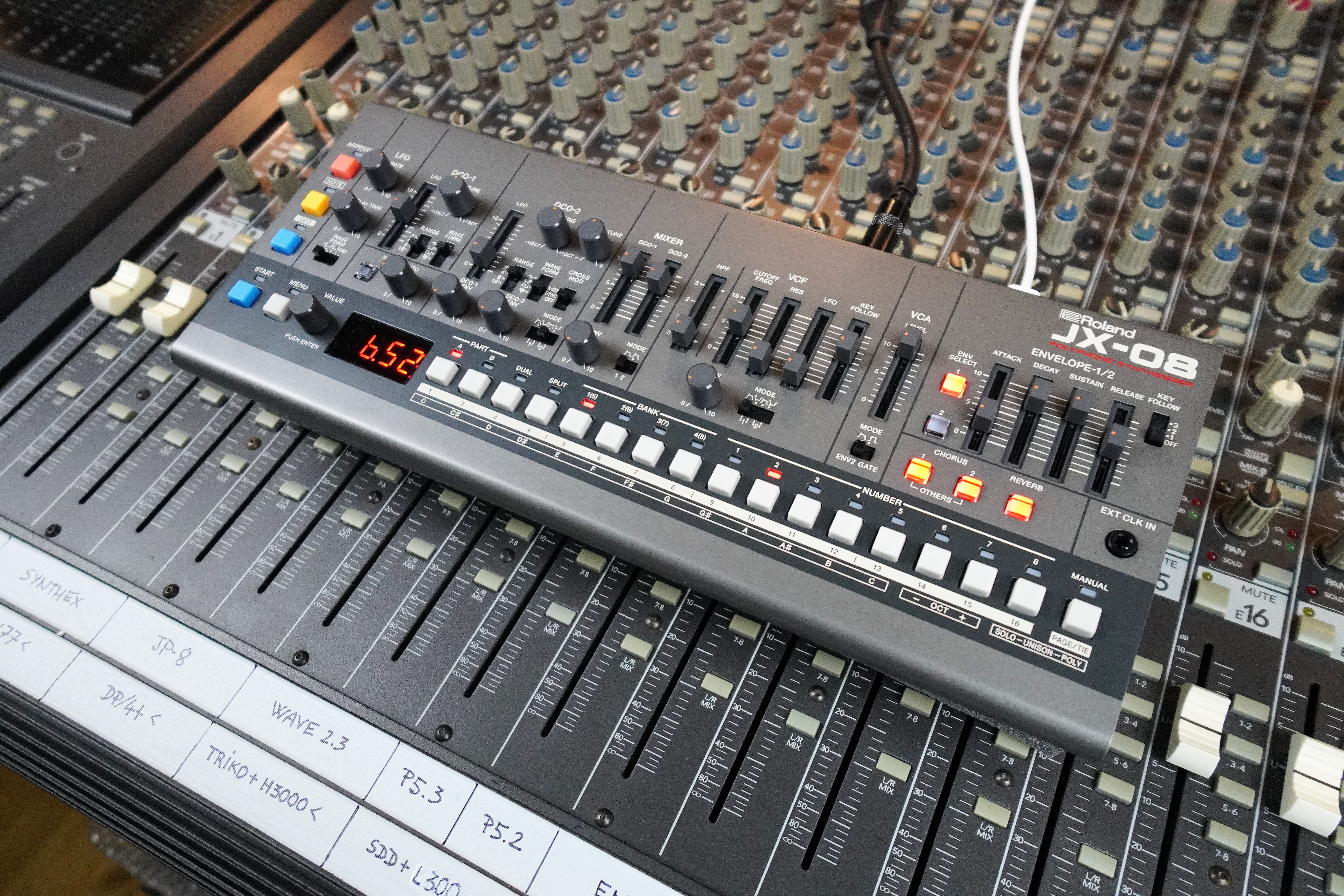 Roland JX-08 : DSC00250.JPG