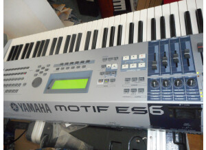 Yamaha MOTIF ES6