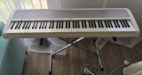 Vends piano électronique 88 touches Korg B1 blanc