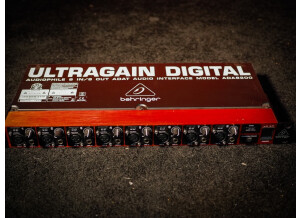 Behringer Ultragain Digital ADA8200