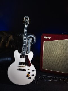 Epiphone BB King Bone White 01 Epiphone BB King Bone White 01