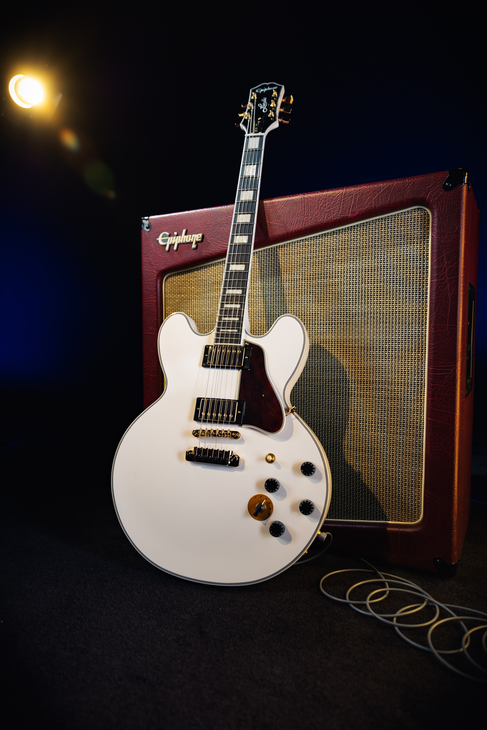 Epiphone BB King Bone White 11