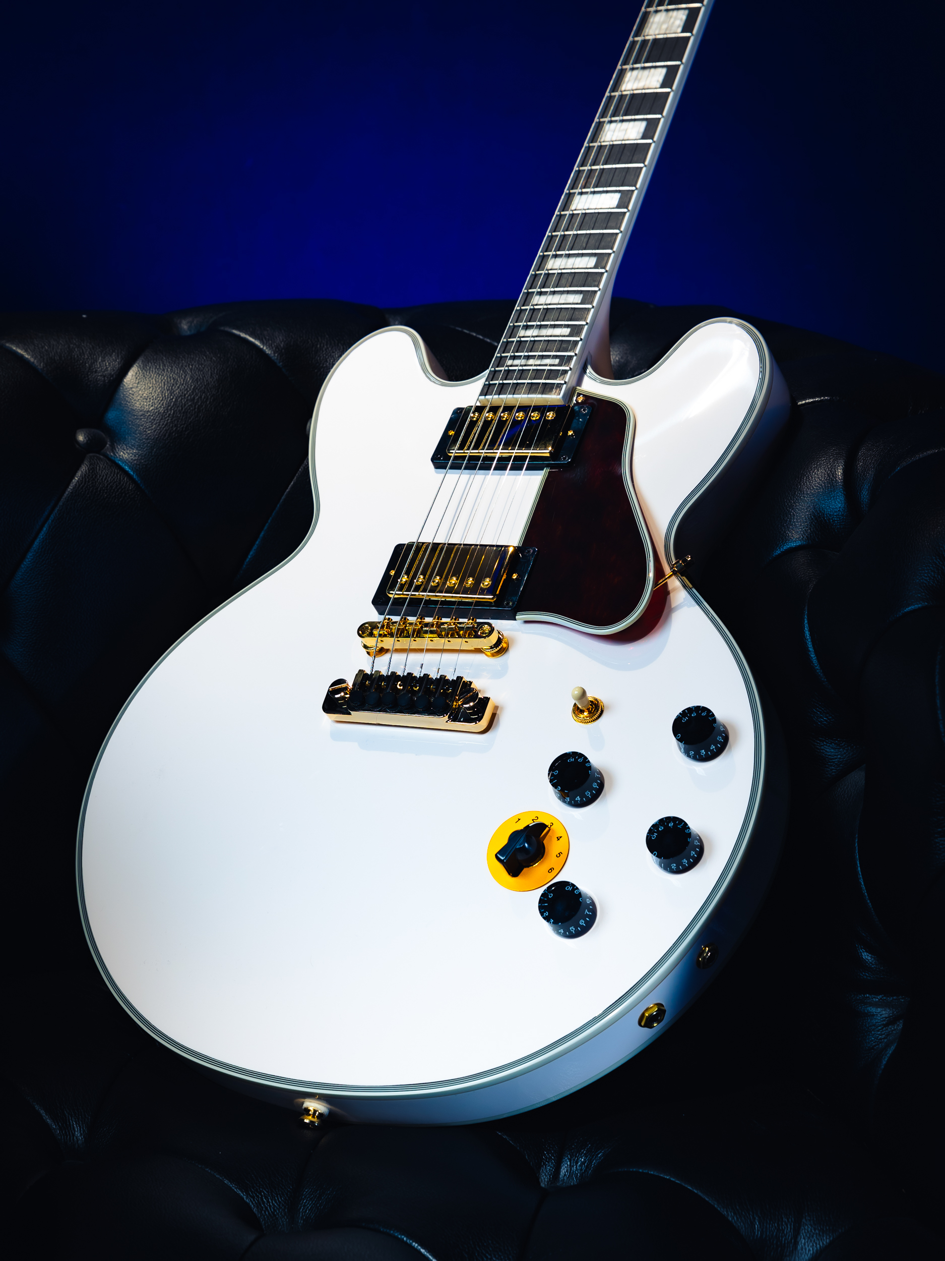 Epiphone BB King Bone White 21