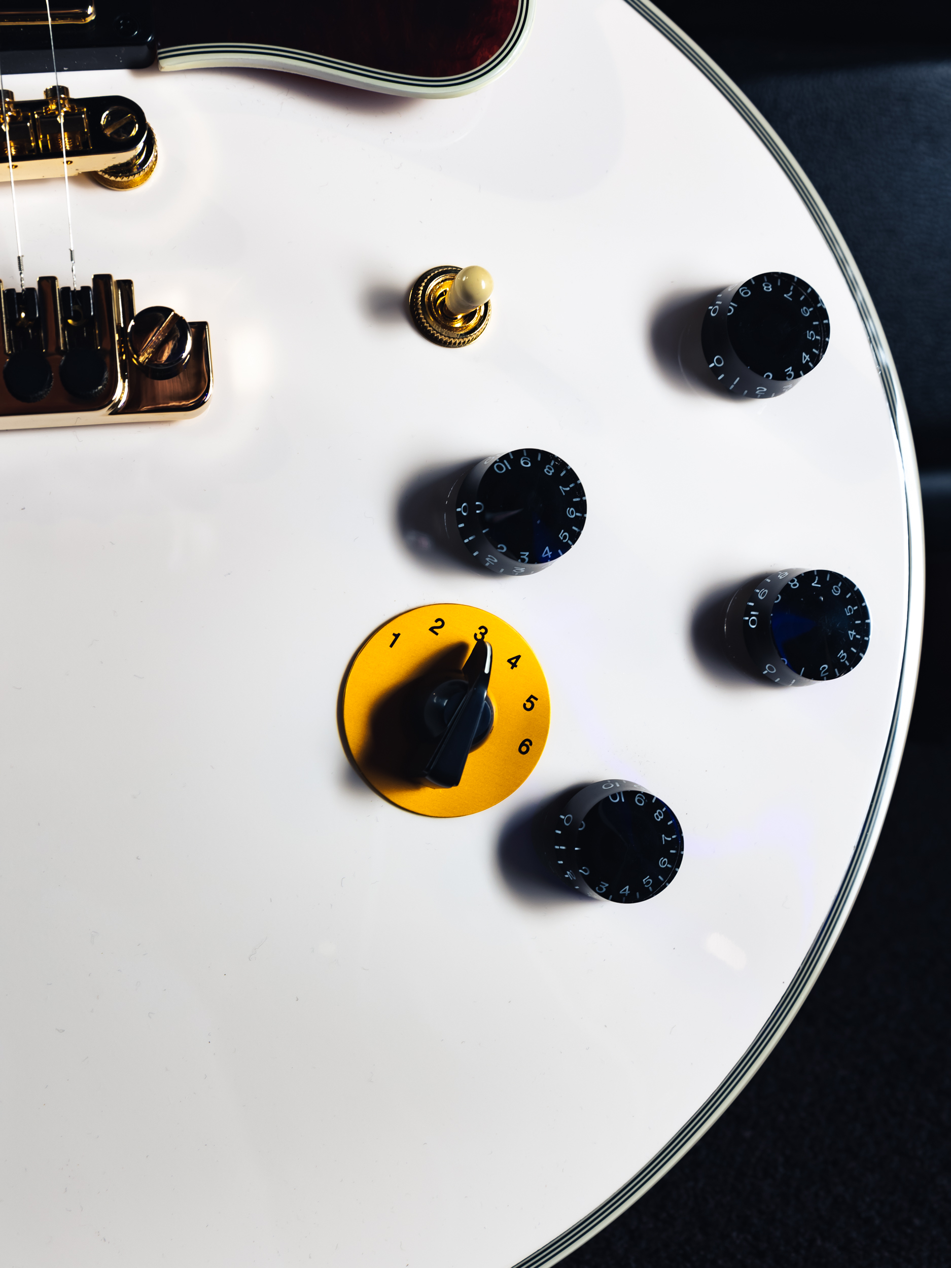 Epiphone BB King Bone White 23