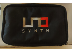 IK Multimedia UNO Synth (41941)