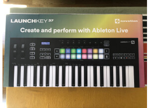 Novation Launchkey 37 MK3 (53916)