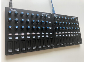 Akai Professional MIDImix (4559)