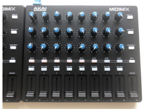 Akai Professional MIDImix (12286)