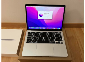 Apple MacBook Air (77768)