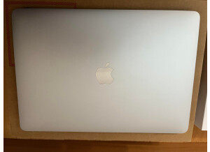 Apple MacBook Air (33672)