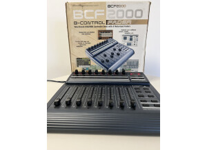 Behringer B-Control Fader BCF2000