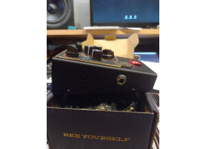 Beetronics Swarm Fuzz Harmonizer (41346)