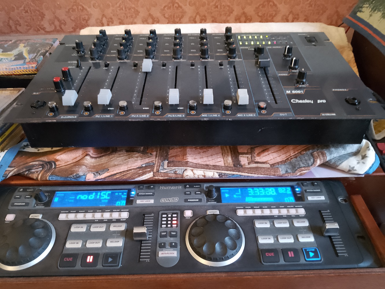 Chesley / Freevox pro m6001
