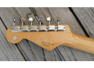 Fender [Classic Series] '60s Stratocaster - 3-Color Sunburst