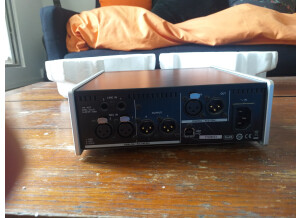 Tascam UH-7000 (8392)