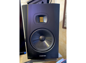 ADAM Audio T8V (21696)