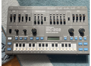 Roland MC-202 (93667)