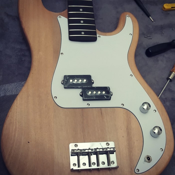 Harley Benton Bass Guitar Kit P-Style