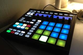 Native Instruments Maschine MKII