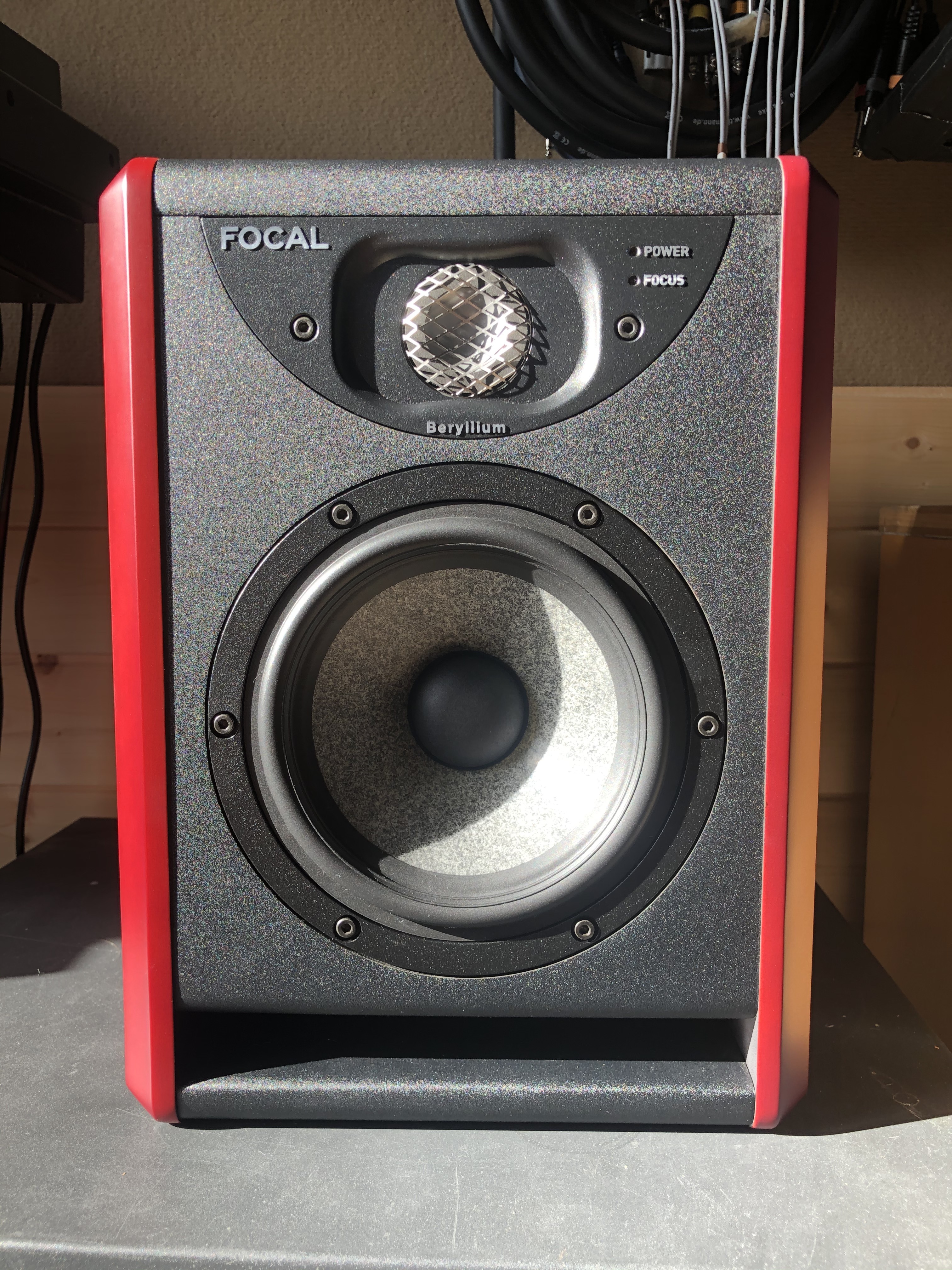 Focal Solo6 : Facecentre