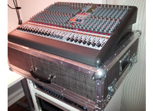 Behringer [XENYX Series] XL2400