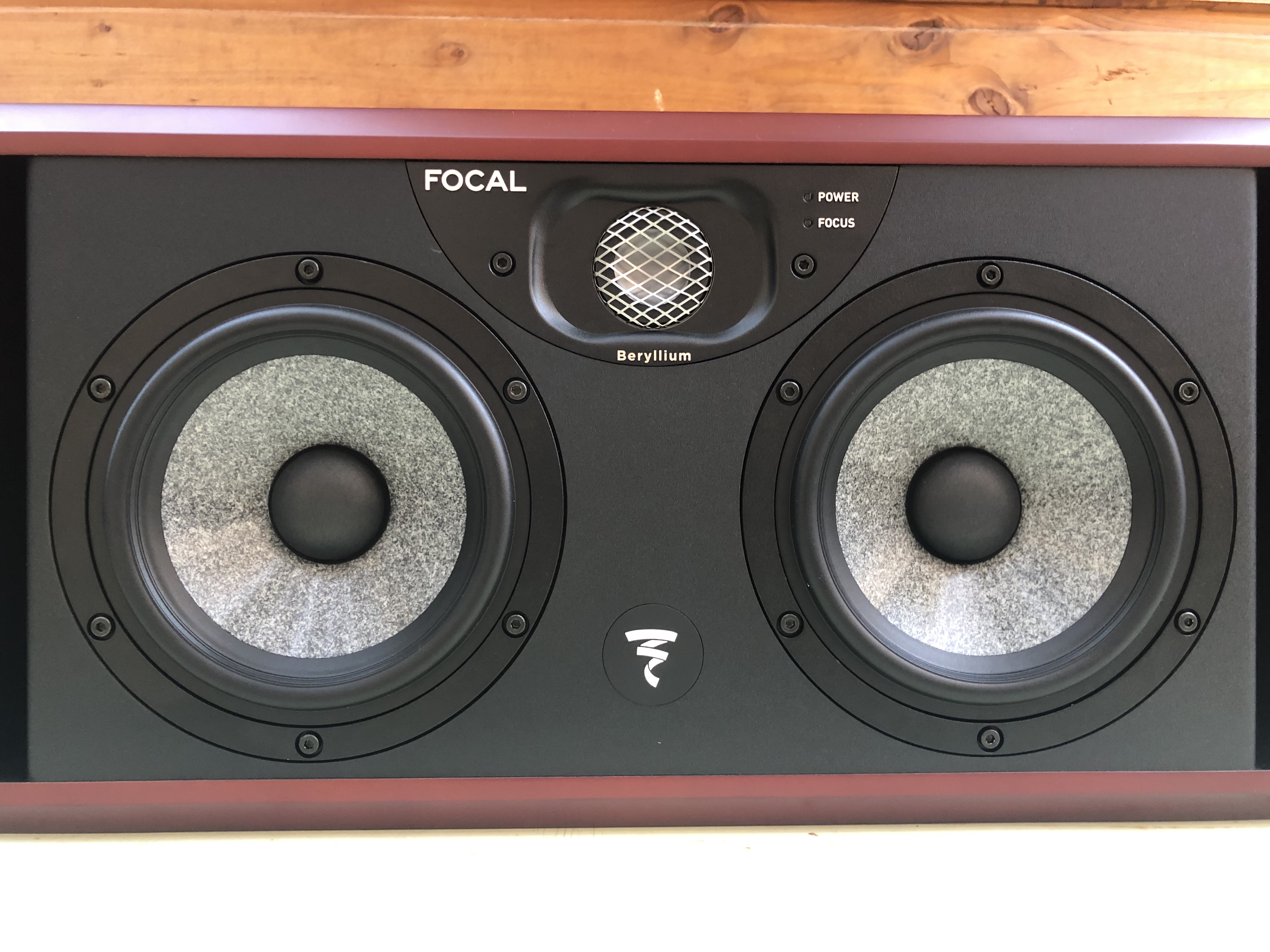 Focal Twin6 : avant close