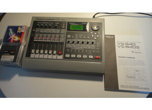 Roland VS-840 (7849)