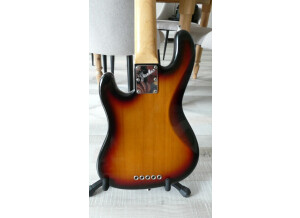 Fender Roscoe Beck Bass V (62244)