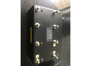 Buzz Electronics Programmable 8Ch Switcher (65754)