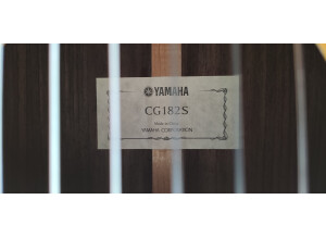 Yamaha CG182S