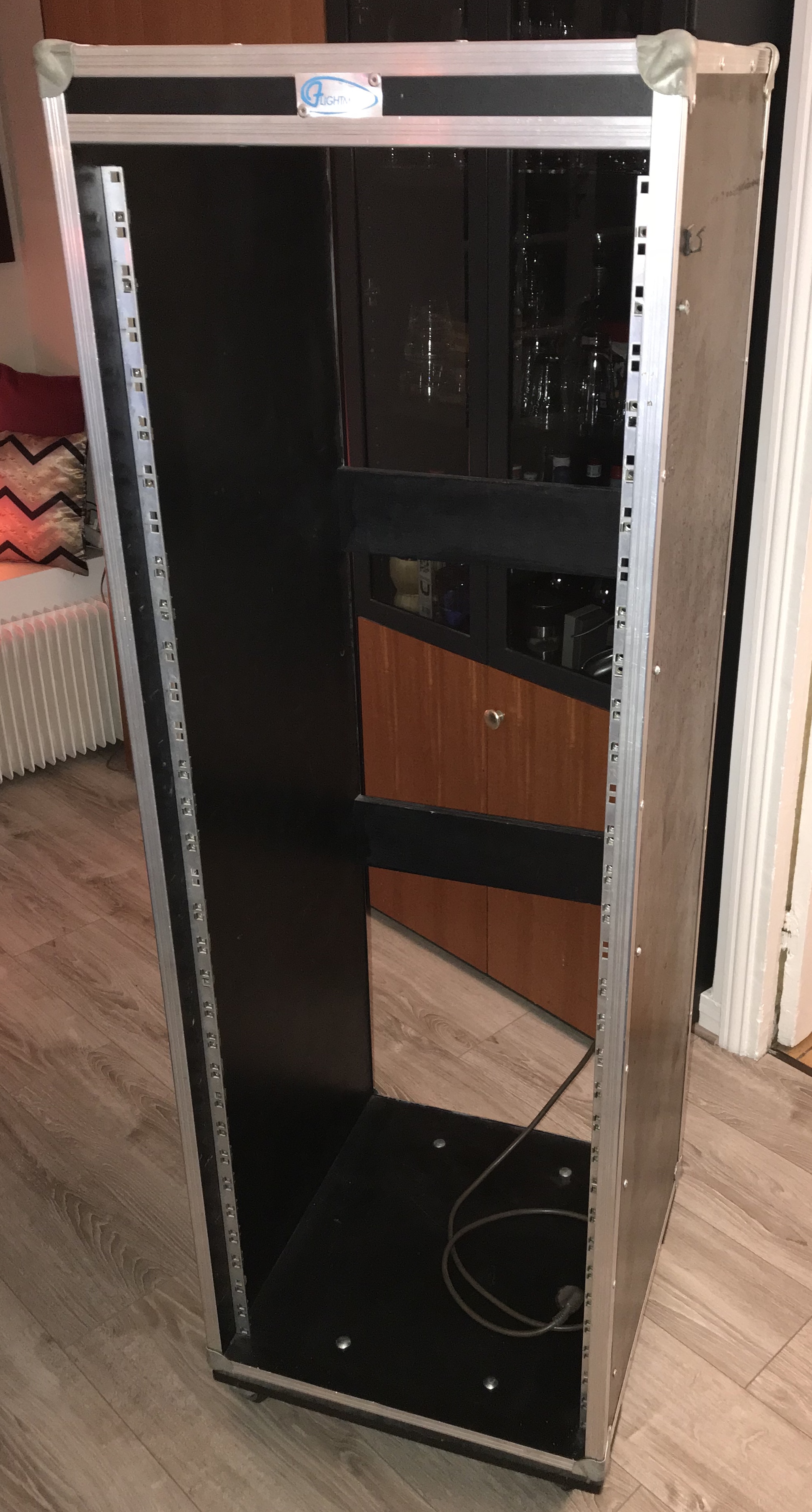 Studio Rack 30 unités sur Roulette TBE